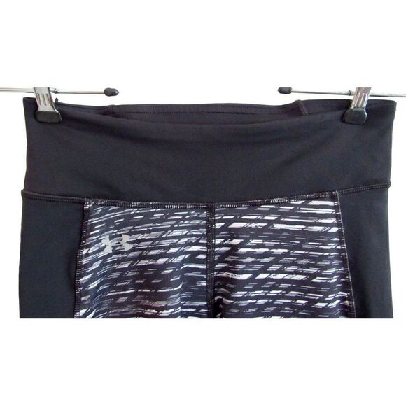 Under Armour UA Fly By Printed Run Capri Leggings Sz S - Picture 10 of 10